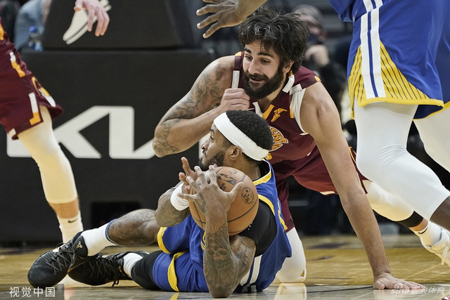 中超球队阵容分析：武汉三镇阵容变化,（中超阵容观察：武汉三镇人员变动解析）