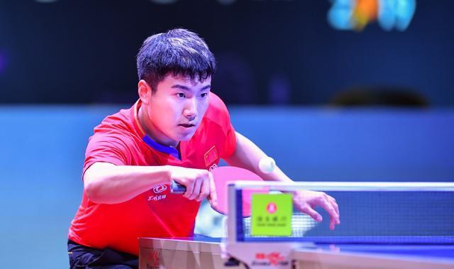 湖人逆转勇士詹姆斯狂砍34分（詹姆斯34分领衔湖人逆转击败勇士）